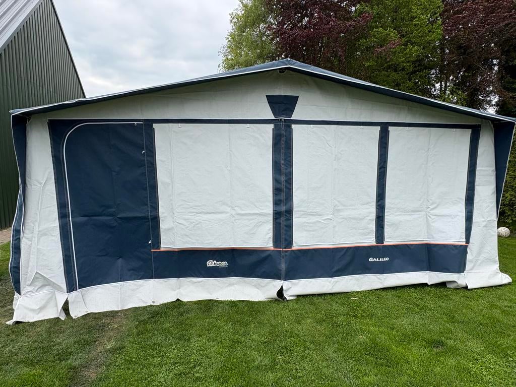 Nette Voortent Galileo 250s, Ophalen, Gebruikt