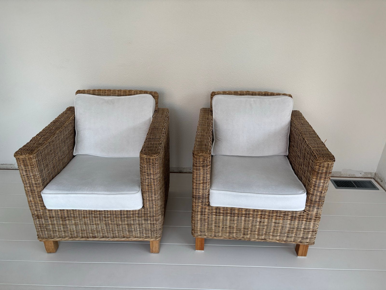 Twee rieten fauteuils met wasbare hoezen, Huis en Inrichting, Ophalen, Gebruikt, Twee, Overige kleuren