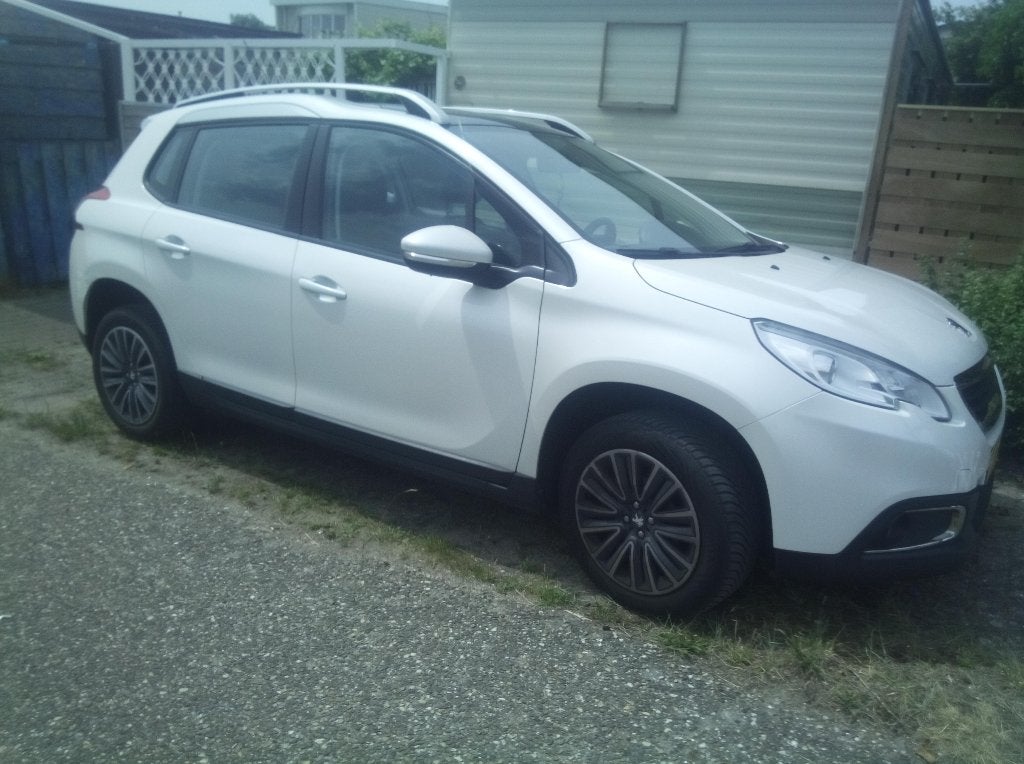 Peugeot 2008 1.2 Evti 2016 NAP*Automaat*Panorama*Parelmoer, 450 kg, 40 €/maand, Euro 6, 1199 cc