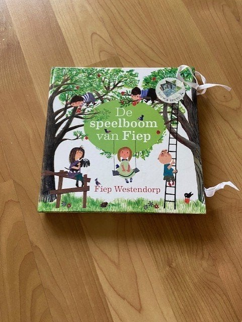 De speelboom van Fiep - Fiep Westendorp uitklapboek, Boeken, Ophalen of Verzenden, Gelezen, Fictie algemeen, Uitklapboek