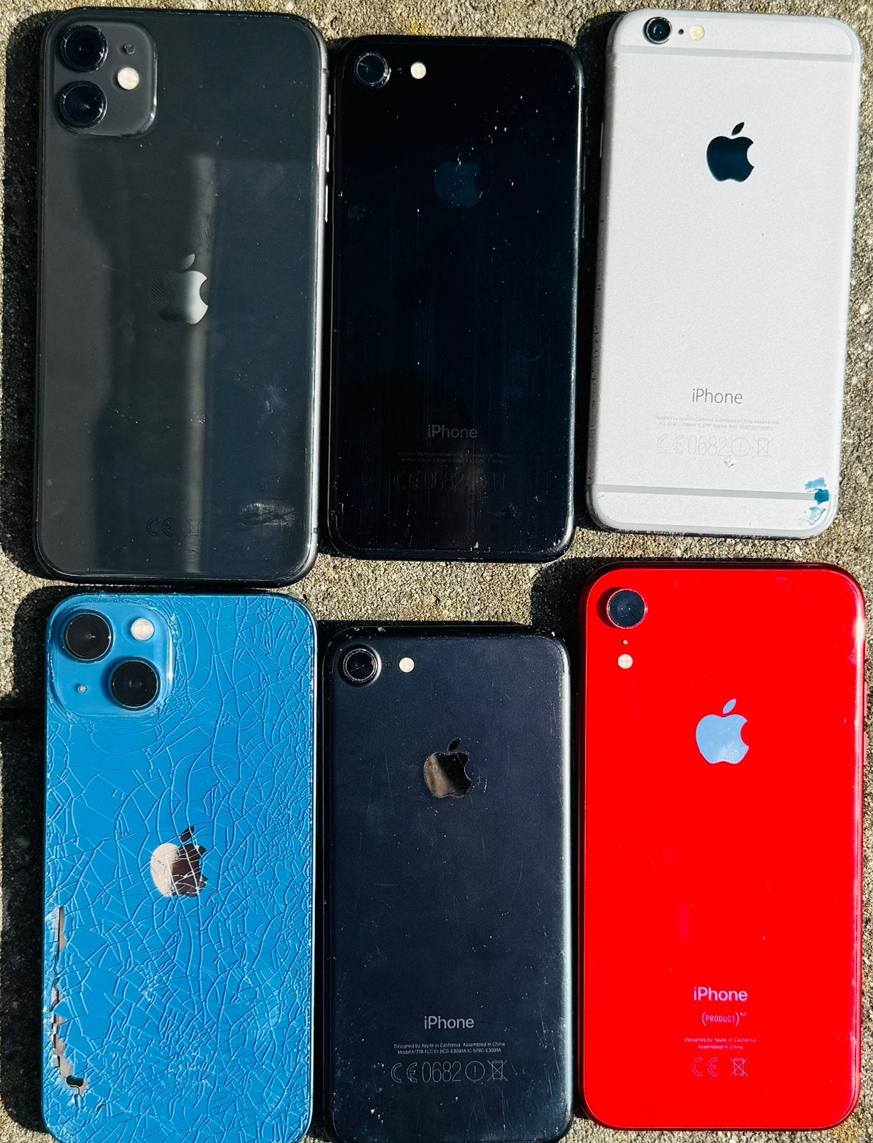 Foto 3 van Partij iPhones voor onderdelen of reparatie