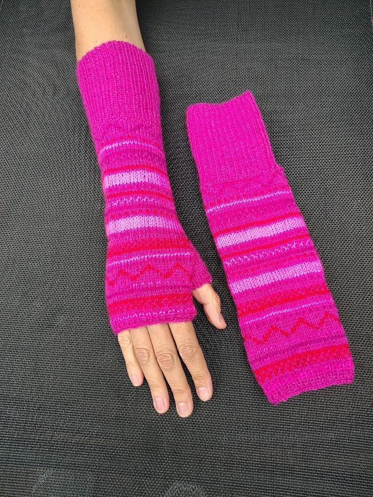 nieuwe unieke fijngebreide lange handschoenen, Kleding | Dames, Mutsen, Sjaals en Handschoenen, Ophalen of Verzenden, Nieuw, Handschoenen