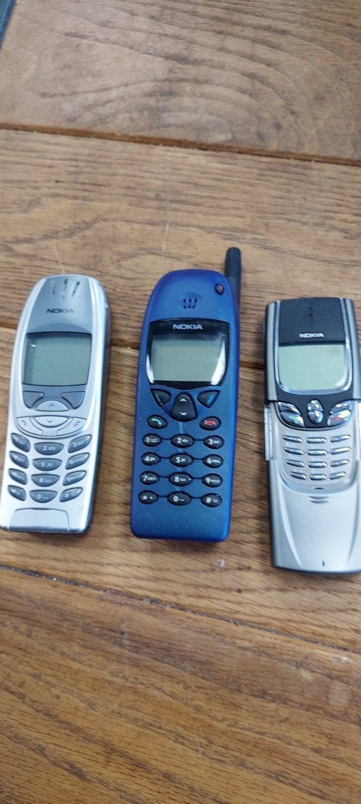 3 Oude Nokia Telefoons - Klassieke Modellen, Gebruikt, Geen camera, Fysiek toetsenbord, Ophalen of Verzenden
