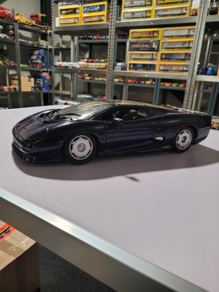 Jaguar xj 220 1992 grote 1/12, Auto, Ophalen of Verzenden, 1:9 t/m 1:12, Maisto