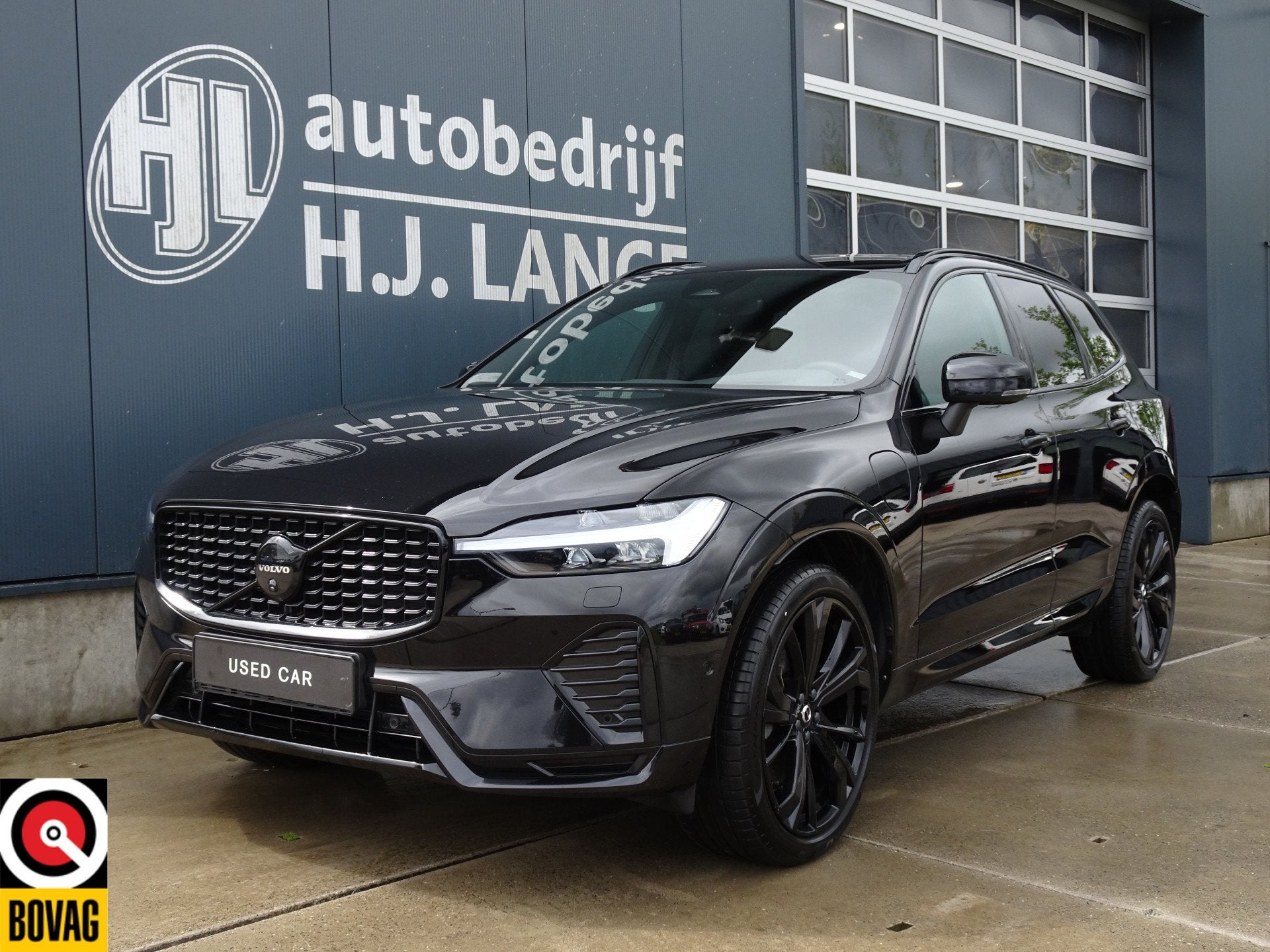 Volvo XC60 2.0 T8 Plug-in hybrid AWD Plus Black Edition, Auto's, Automaat, 12 maanden, Gebruikt, Zwart
