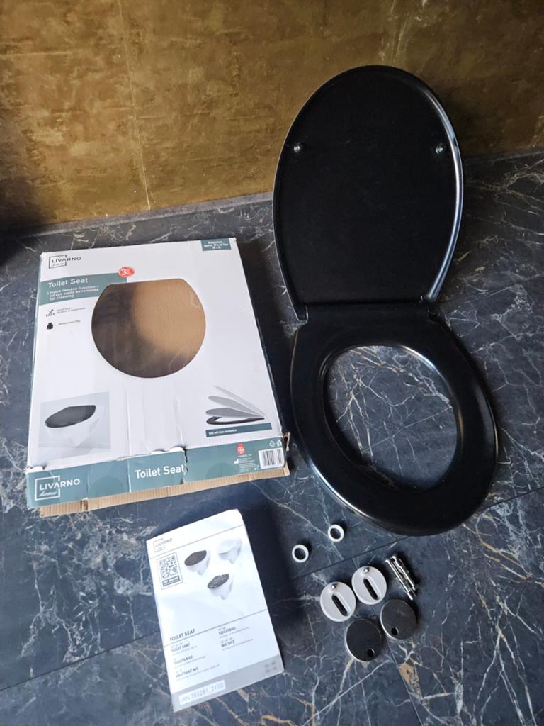 Wc bril zwart soft close nieuw in doos, Doe-het-zelf en Verbouw, Ophalen of Verzenden, Nieuw, Toilet