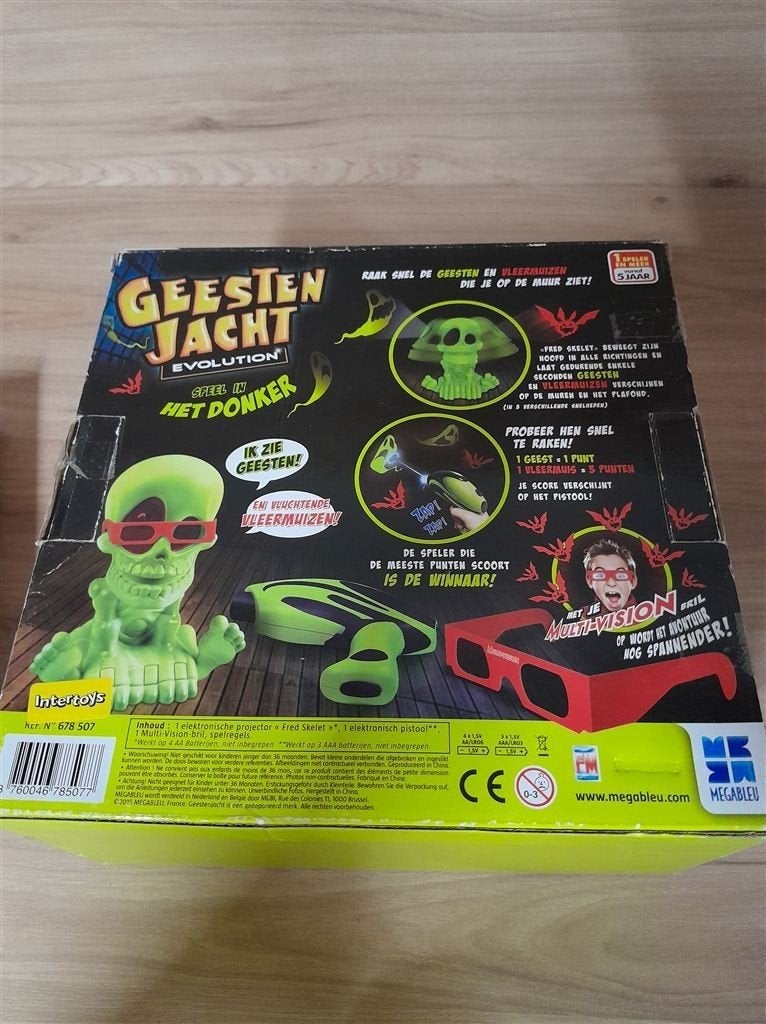 Geestenjacht evolution - s4631, Hobby en Vrije tijd, Gezelschapsspellen | Bordspellen, Verzenden, Zo goed als nieuw