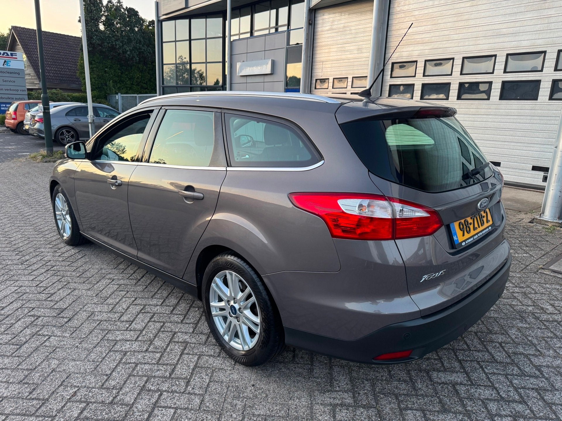 Ford Focus Wagon 1.0 EcoBoost Titanium Airco,1e Eig, Pdc, Euro 5, 125 pk, Gebruikt, Bruin