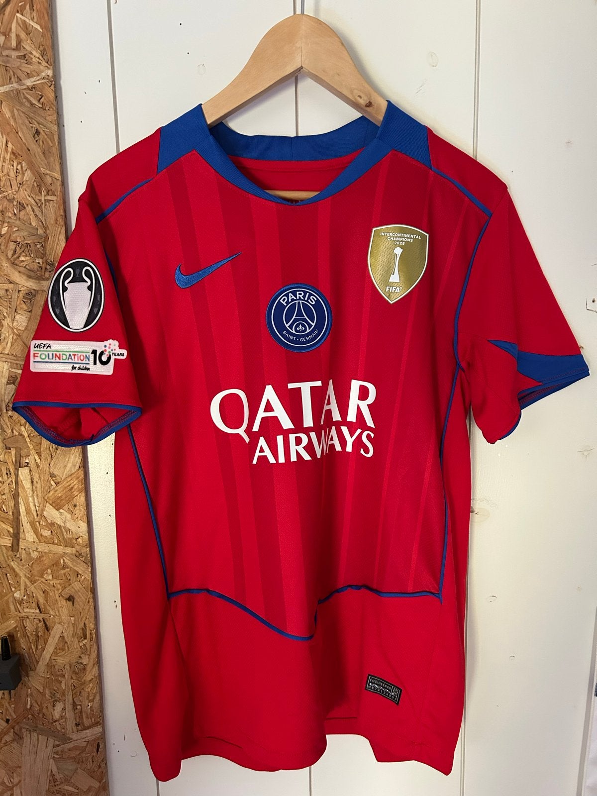 PSG Voetbalshirt Kvaratskhelia #7 - Rood, Ophalen of Verzenden, Zo goed als nieuw, Voetbal, Rood