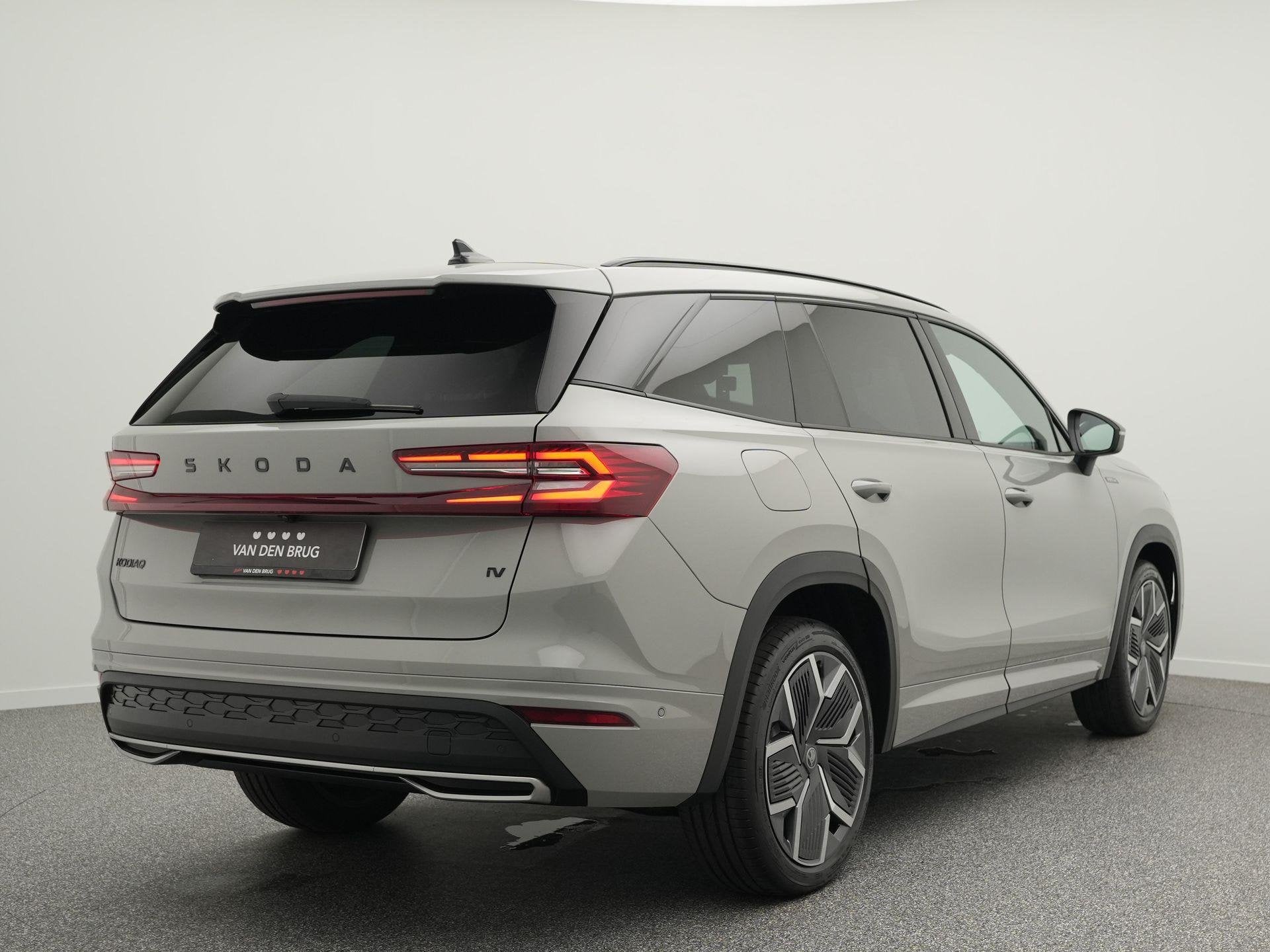 Skoda Kodiaq 1.5 TSI 204pk PHEV Sportline Business | Panoram, Auto's, 4 cilinders, Bedrijf, 1817 kg, SUV of Terreinwagen