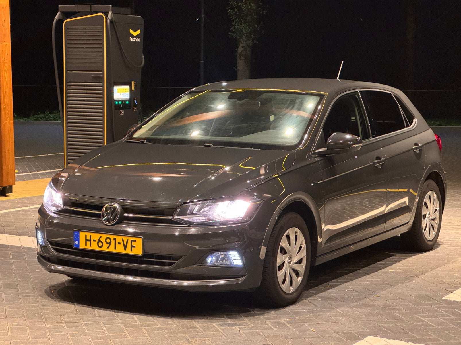 Volkswagen Polo 1.0 TSI | 95pk | Apple Carplay | 2020 Grijs, Voorwielaandrijving, Dealer onderhouden, Zwart, 95 pk