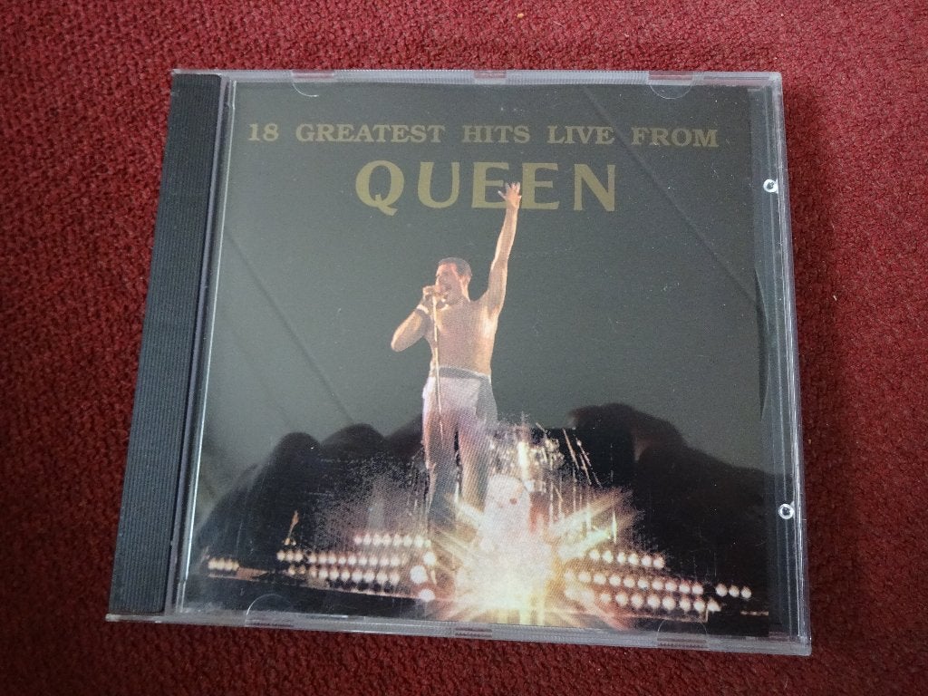 CD Queen – 18 Greatest Hits Live From Queen , STEN 91.005, Ophalen of Verzenden, Zo goed als nieuw, Live-album, Poprock