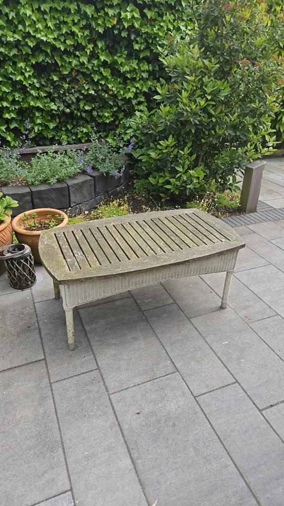 Salontafel buiten gratis op te halen, Tuin en Terras, Tuintafels, Gebruikt, Rechthoekig, Hout, Ophalen
