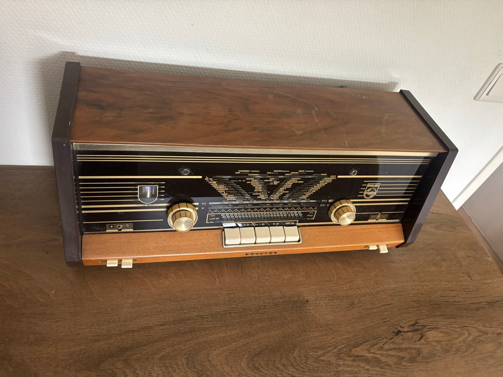 Vintage Philips Radio - Jaren '50 Buizenradio, Ophalen, Gebruikt, Radio