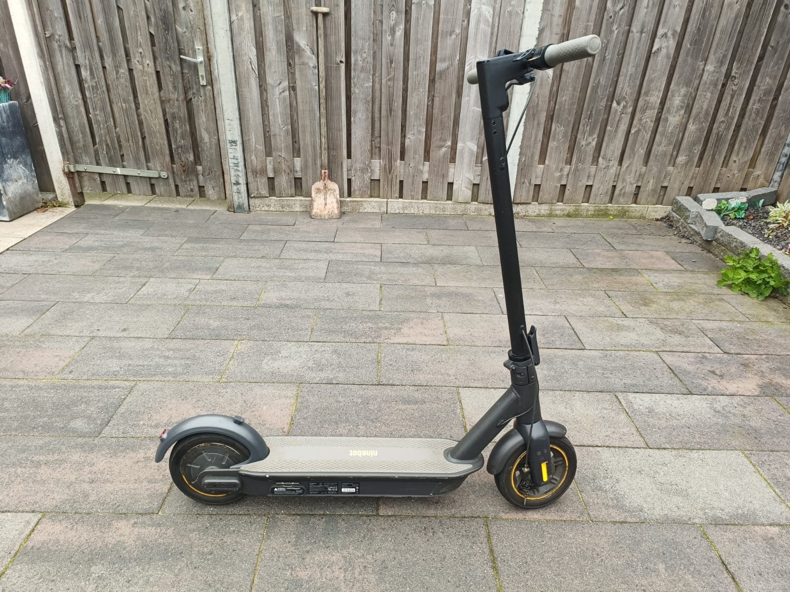 Ninebot Segway E-step - G 30, Fietsen en Brommers, Ophalen of Verzenden, Zo goed als nieuw, Elektrische step (E-scooter)