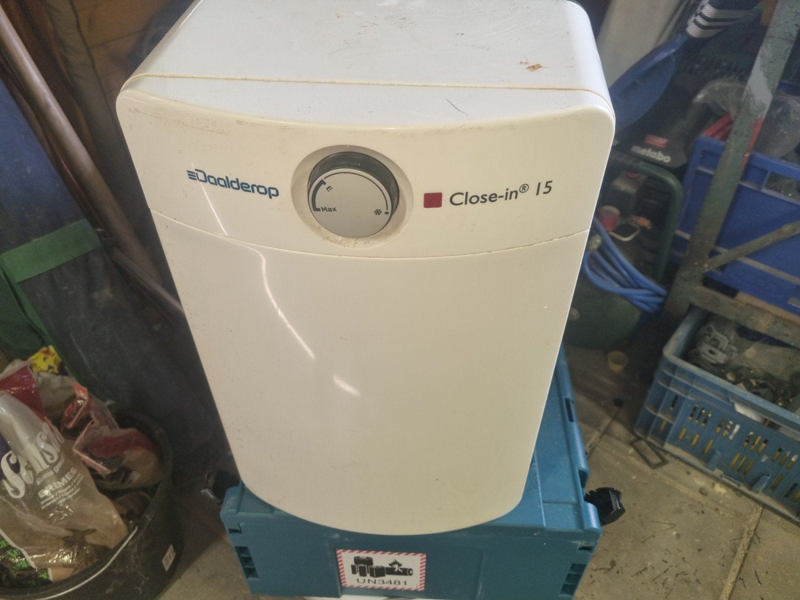 nette en goed werkend 15 l close in boiler incl inlaat combi, Minder dan 20 liter, Ophalen, Gebruikt, Boiler