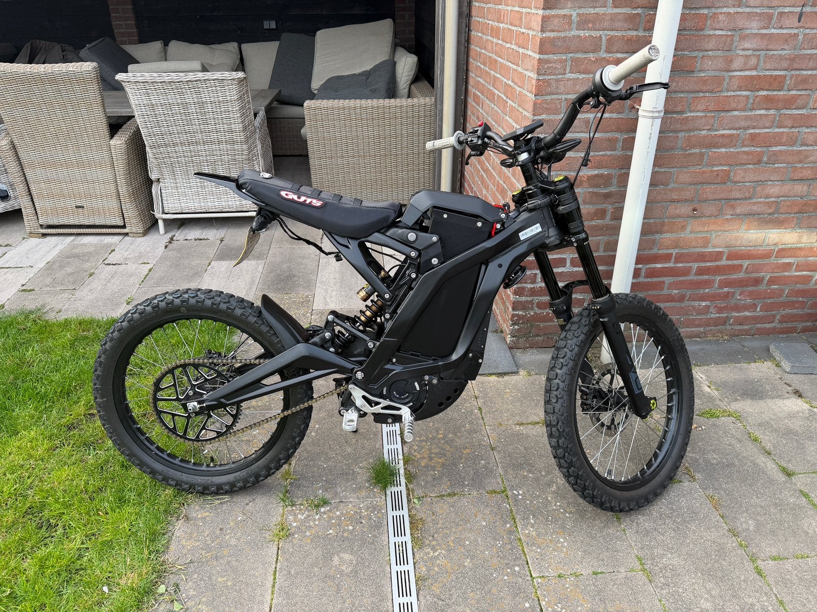 Surron Light Bee 72V 63Ah 18kw, Fietsen en Brommers, Brommers | Crossbrommers, Ophalen, Zo goed als nieuw, Overige merken