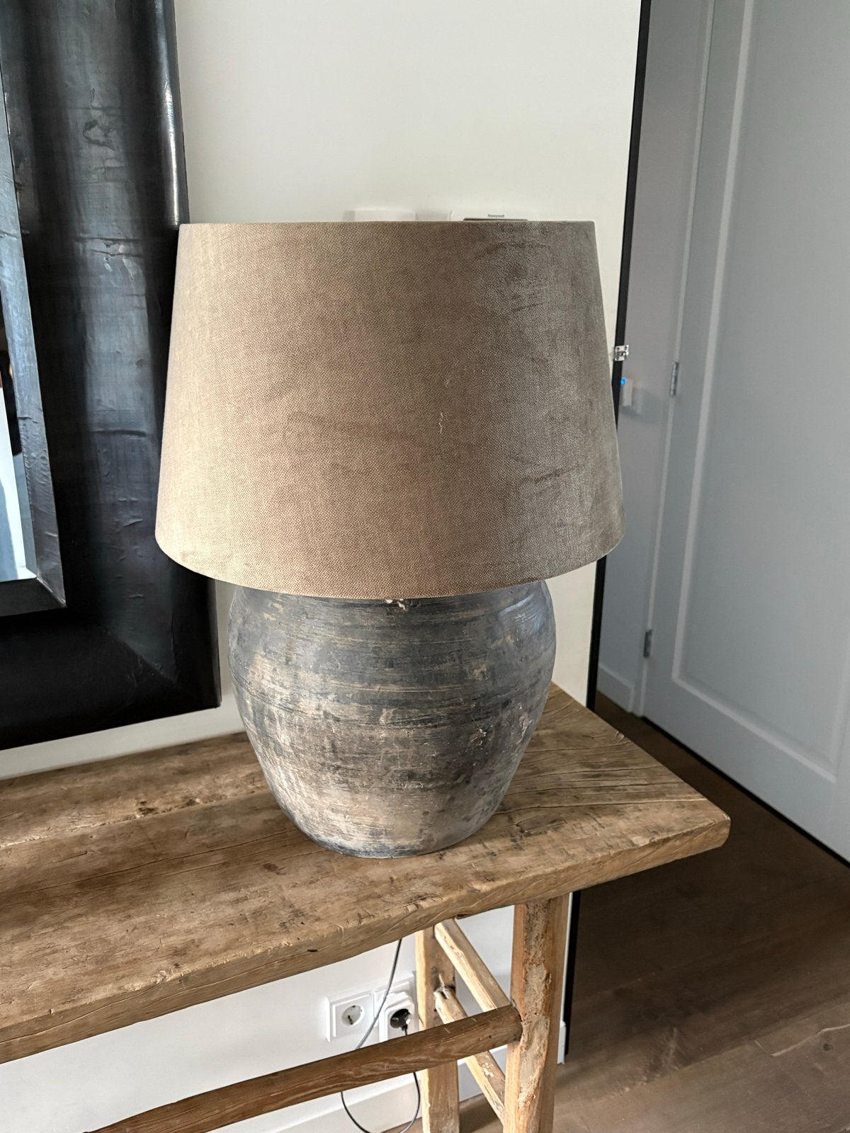 Kruiklamp met velours kap, Huis en Inrichting, Ophalen, Keramiek, Met kap, Landelijk