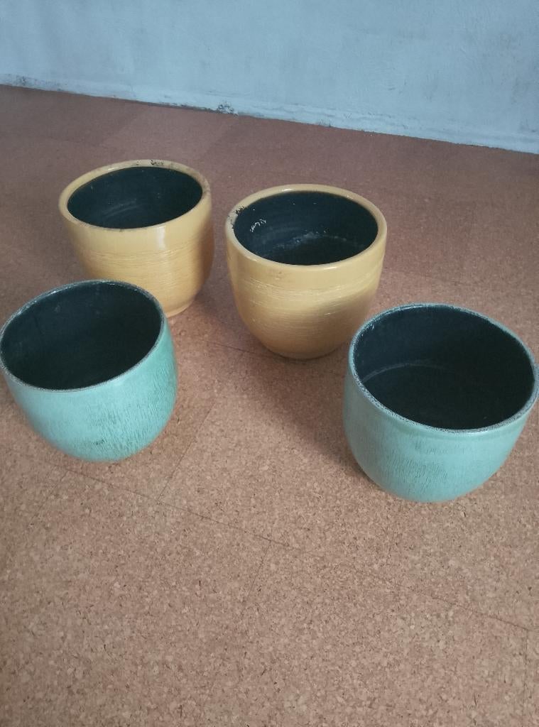 Bloempotten, Ophalen, Rond, Binnen, Zo goed als nieuw