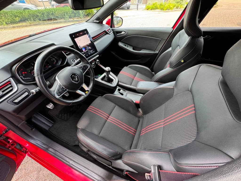 Renault Clio 1.0 TCe R.S. Line|Bose|Nav|Trekhaak|, Auto's, Renault, Voorwielaandrijving, 101 pk, Gebruikt, 580 kg