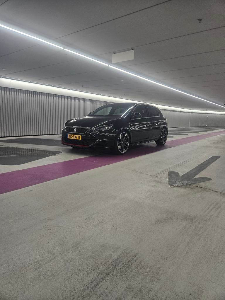 Peugeot 308 gti 2016 nieuwe apk, Auto's, Voorwielaandrijving, 4 cilinders, Zwart, Origineel Nederlands