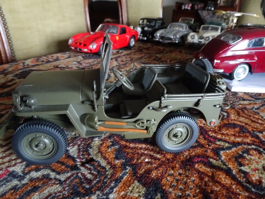 SUPER MOOIE WILLY S JEEP1;18  UT MODELS ZONDER DOOS, Ophalen of Verzenden, Zo goed als nieuw, Auto, UT Models