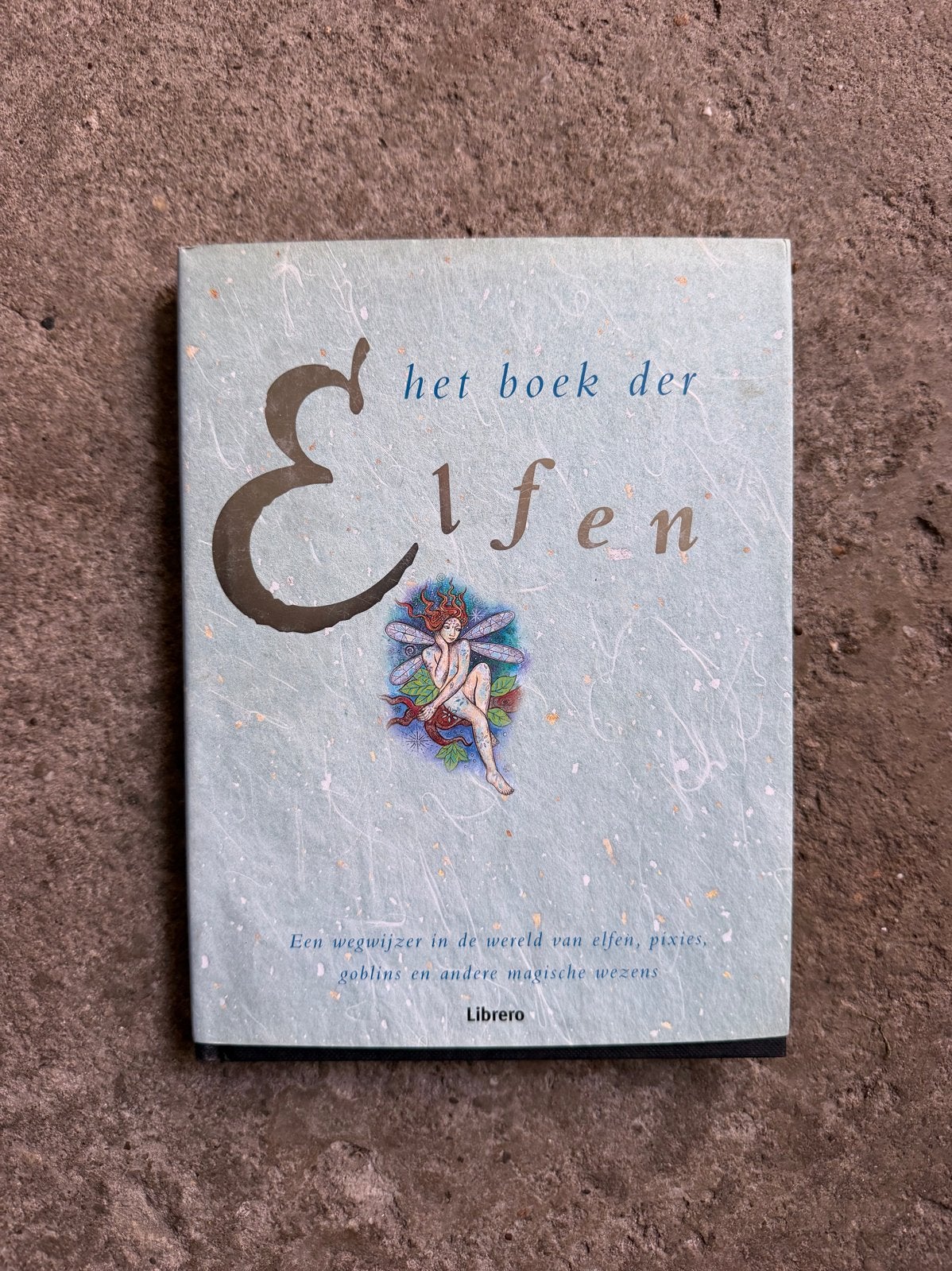 Het boek der Elfen - Wegwijzer in de wereld van magische wez, Verzenden, Gelezen