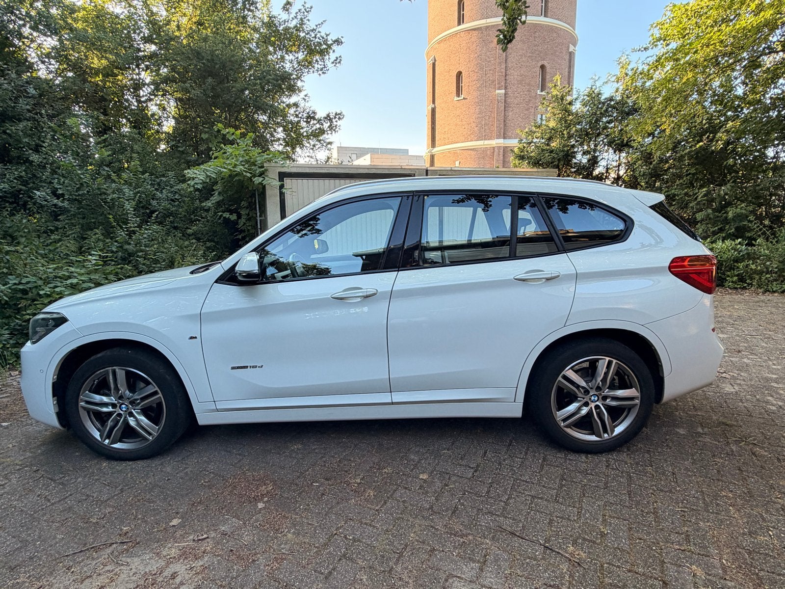 BMW X1 Sdrive18d M Sport, 4 cilinders, Bluetooth, Diesel, Grijs