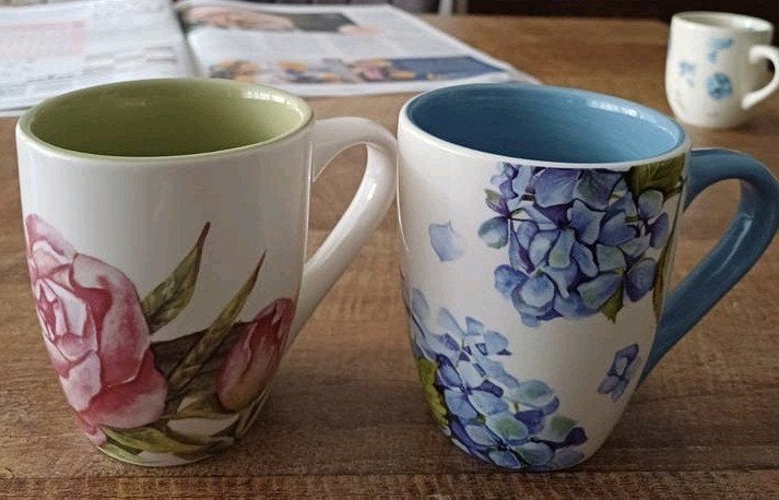 2 koffiemokken van Jet ter Steege - Bloemen design, Ophalen of Verzenden
