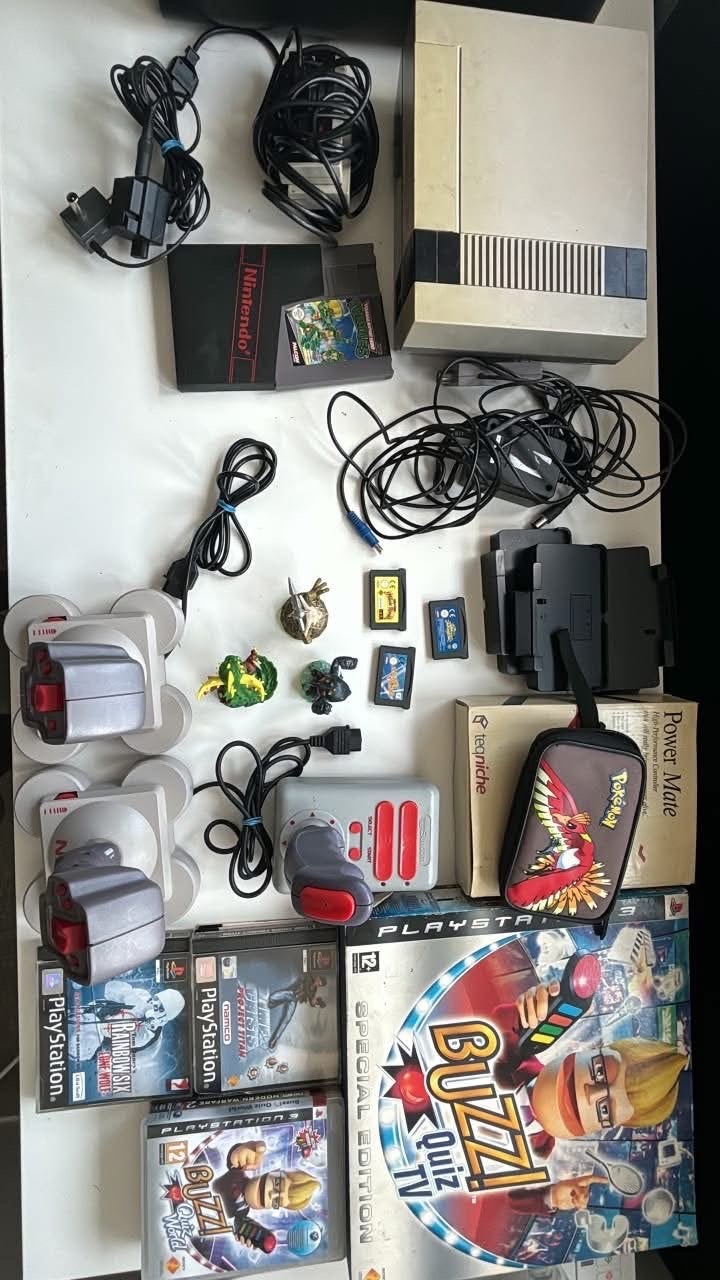 Retro Gaming Bundel: NES, PS1, PS3 met games en meer, Spelcomputers en Games, Games | Nintendo NES, Gebruikt, Eén computer, 3 spelers of meer