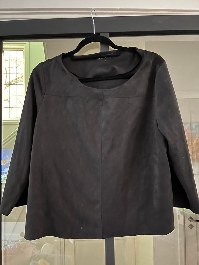 La Ligna top suede look maat 42, Ophalen of Verzenden, Zo goed als nieuw, Maat 42/44 (L), Zwart