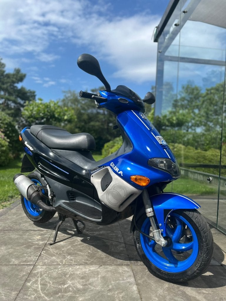 ⭐️Gilera runner 50cc sp dd blauw zwart nette staat⭐️, Fietsen en Brommers, Scooters | Piaggio, Niet ingevuld, Niet ingevuld, Niet ingevuld