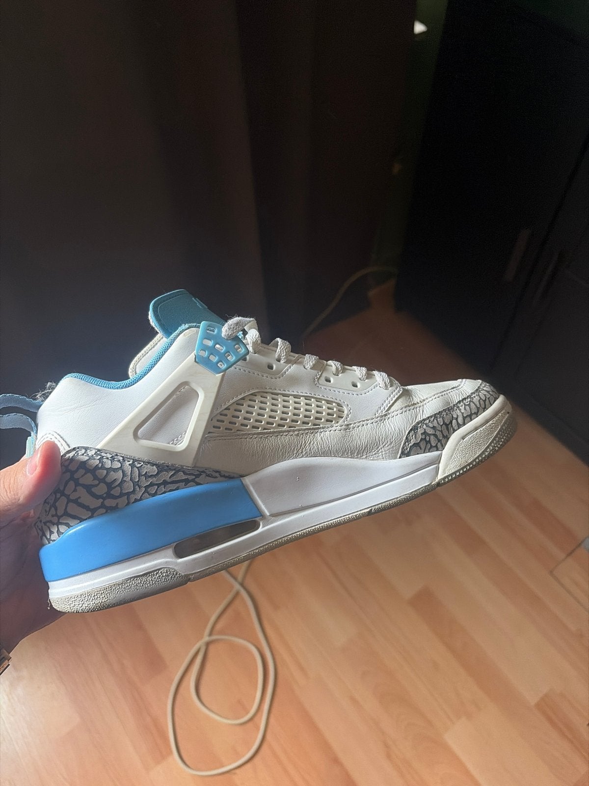 Nike Air Jordan 3 Retro SE Unite Red Cement, Ophalen of Verzenden, Zo goed als nieuw, Wit, Sneakers of Gympen