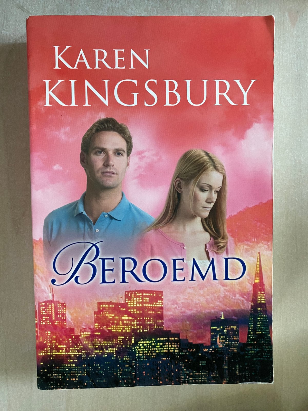 Beroemd (Karen Kingsbury), Ophalen of Verzenden, Gelezen