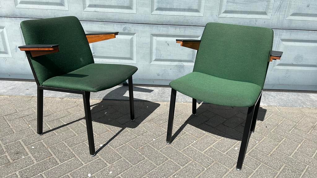 Vintage Kembo Gispen stoelen. Ontworpen Gerrit Veenendaal, Ophalen