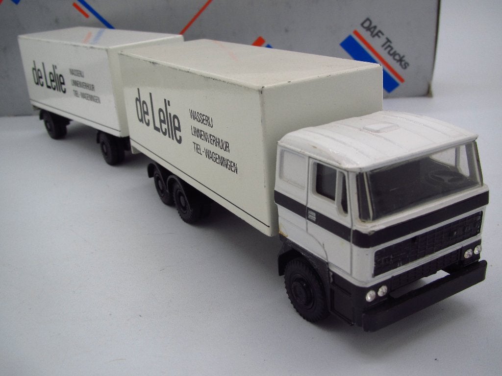 Lion car - DAF 3300 Combi '' de Lelie Wageningen '' 1:50, Ophalen of Verzenden, Gebruikt, Bus of Vrachtwagen, Lion Toys