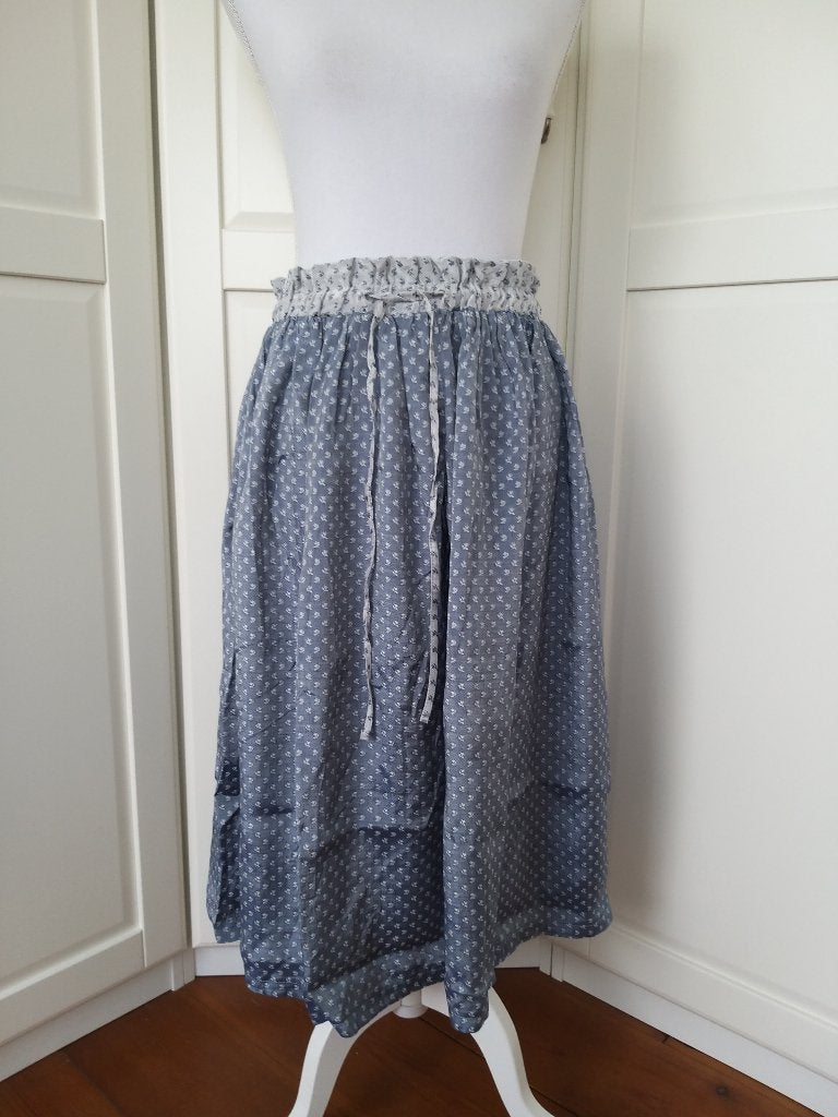 Geisha nieuwe blauwe bloemetjes a-lijn midi rok, maat 36 S, Kleding | Dames, Rokken, Geisha, Blauw, Nieuw, Ophalen of Verzenden
