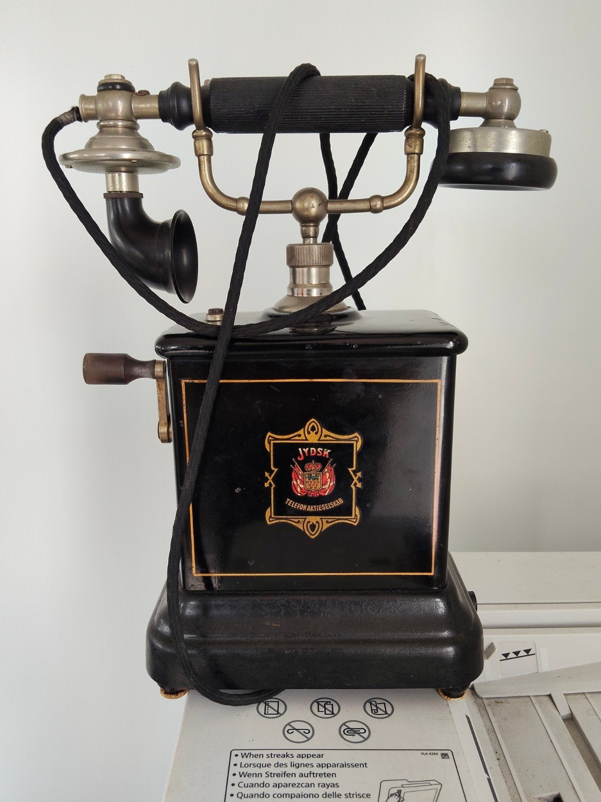 JYDSK OUDE ZWENGELTELEFOON (ZGAN), Ophalen