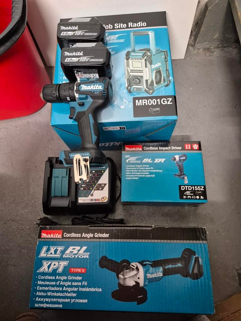 MAKITA set nieuw Boor Slagschroef Slijper Radio lader 5ah, Ophalen, Nieuw