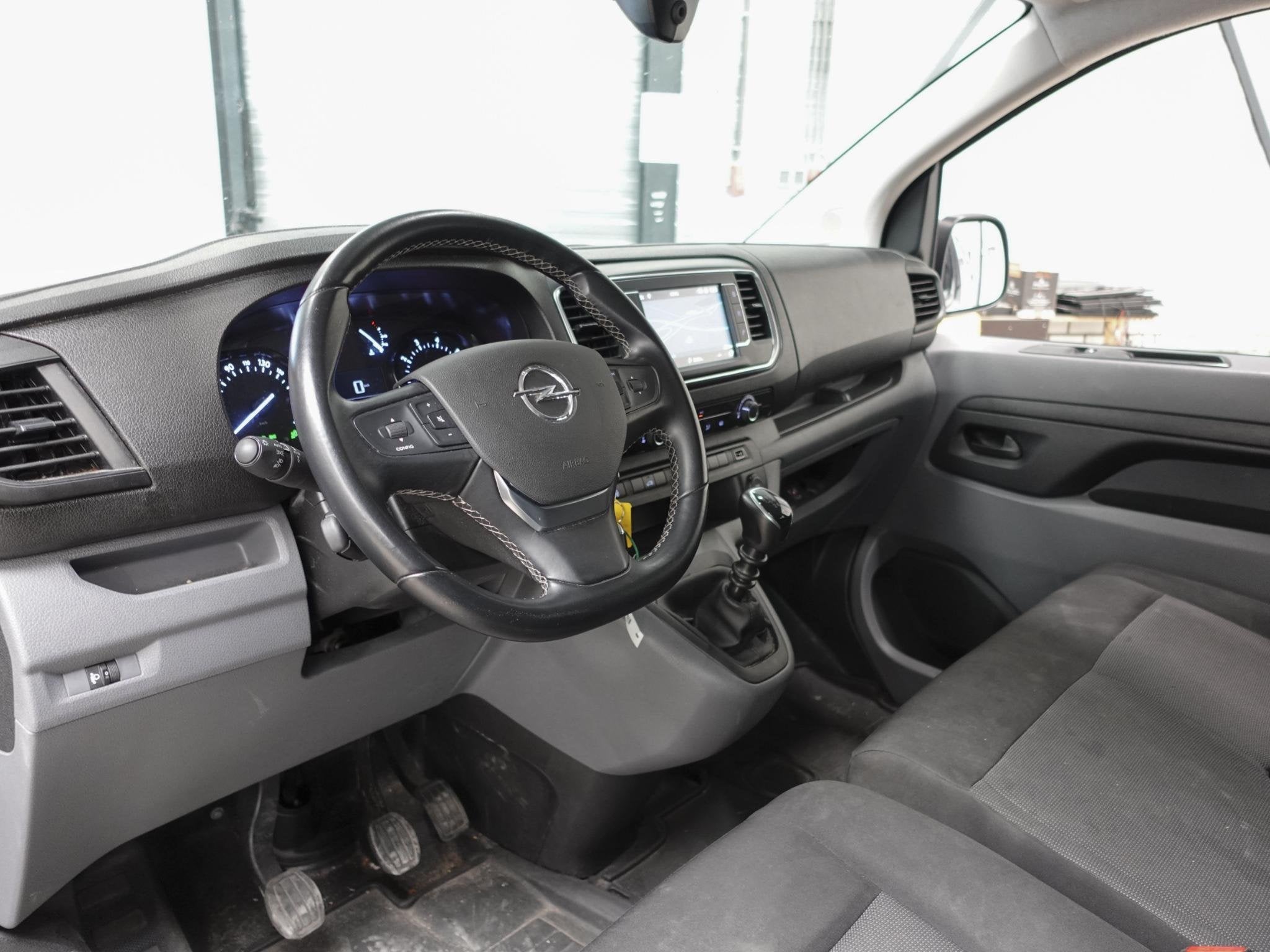 Opel Vivaro 1.5 CDTI L3H1 Edition Dubbele Cabine Airco Navi, Auto's, Bestelauto's, Voorwielaandrijving, Gebruikt, Euro 6, 4 cilinders