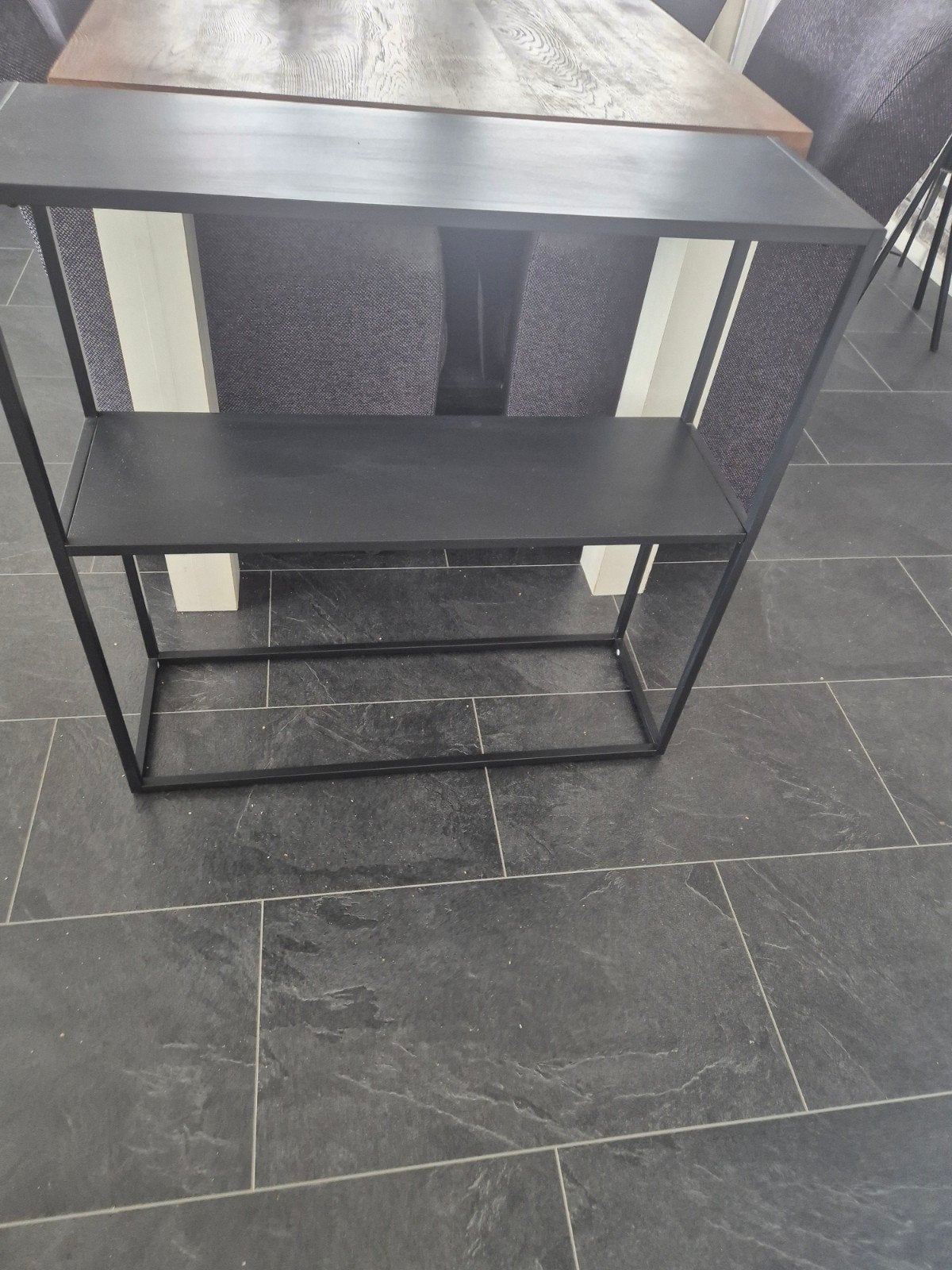 JYSK Virum sidetable metaal - onbeschadigd, Ophalen, Metaal of Aluminium, 55 tot 75 cm, Zo goed als nieuw
