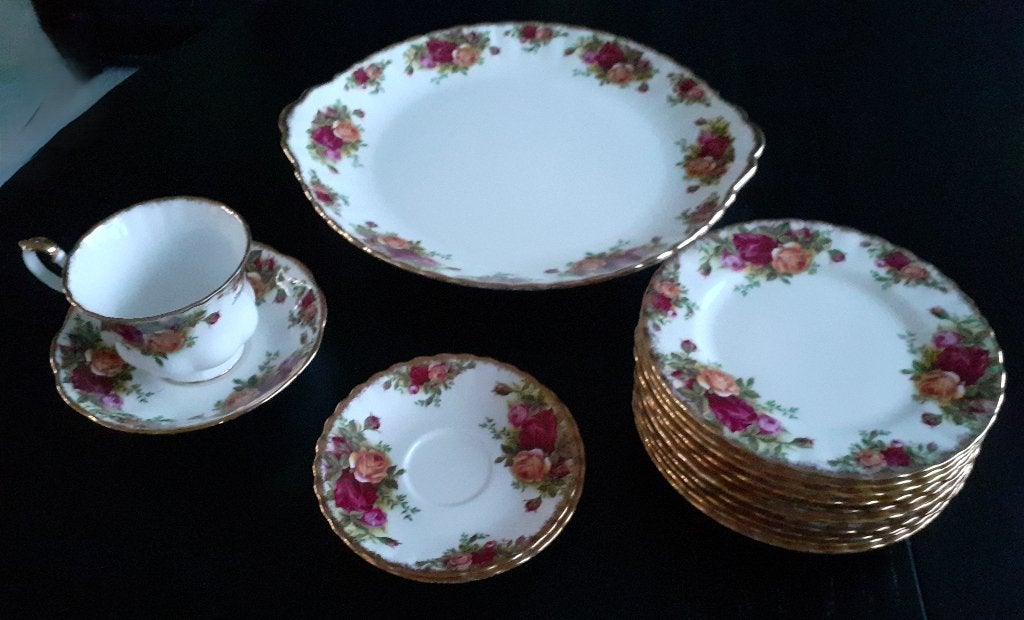 royal albert old country roses servies gebakstel, Ophalen of Verzenden, Zo goed als nieuw, Porselein, Overige typen