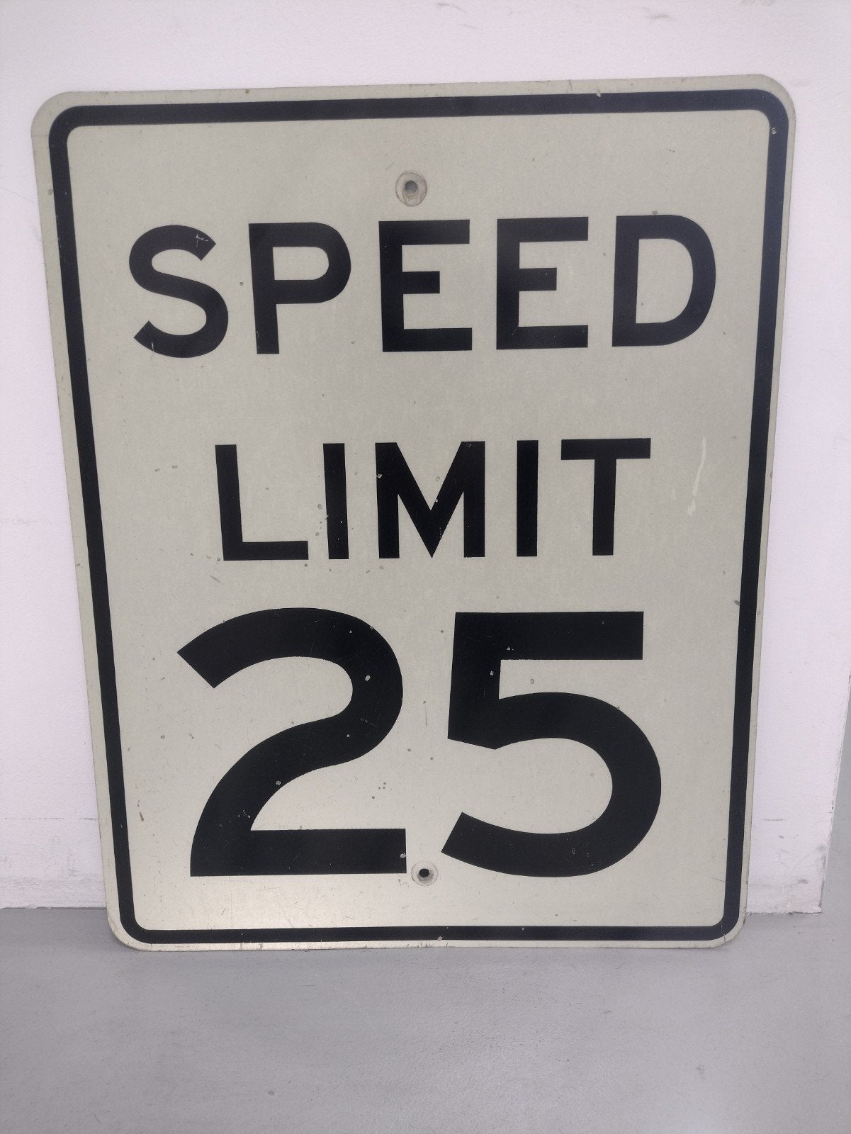 Verkeersbord USA, Ophalen