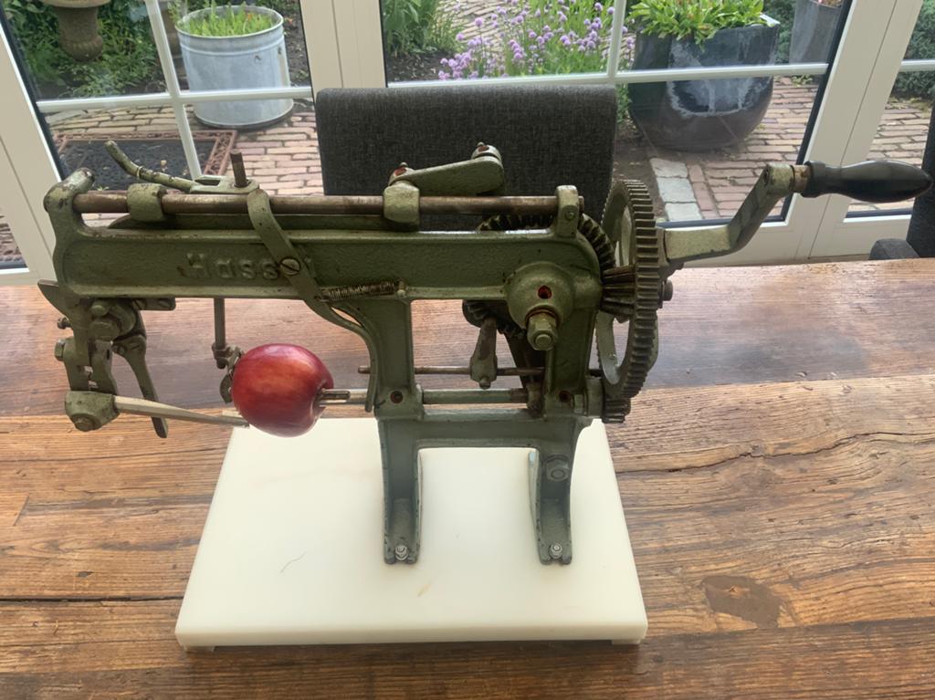Vintage appelschilmachine, Witgoed en Apparatuur, Keukenmixers, Minder dan 1 liter, Ophalen, Zo goed als nieuw, 3 snelheden of meer