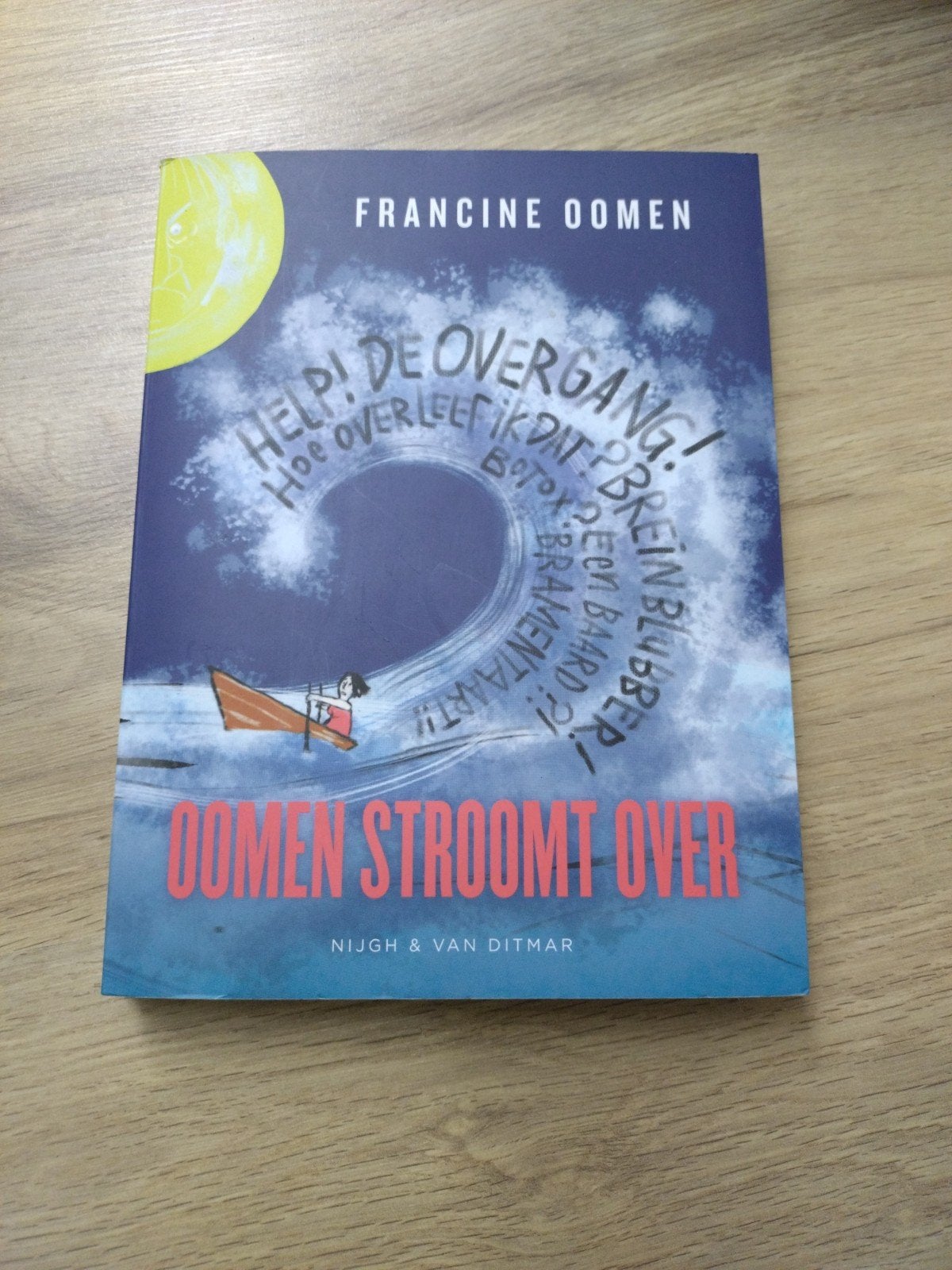 Francine Oomen - Oomen Stroomt Over (De Overgang), Boeken, Ophalen of Verzenden, Zo goed als nieuw, Francine Oomen, Nederland