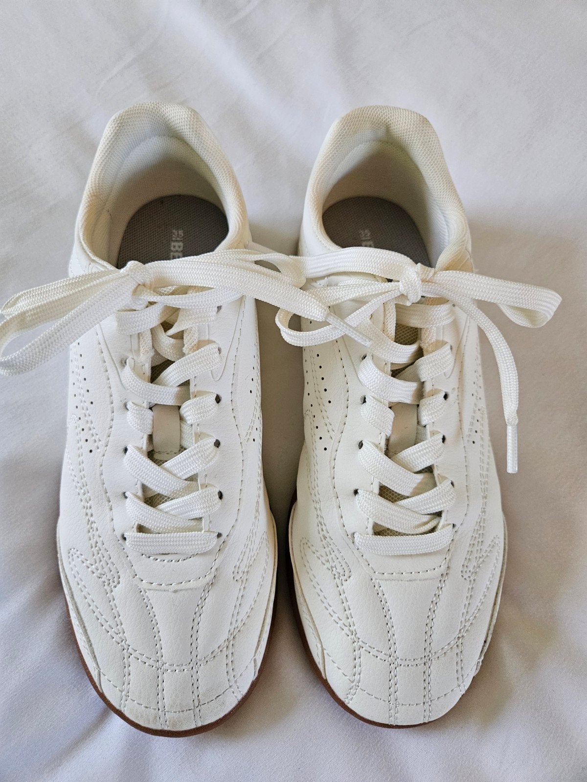 Witte Bershka sneakers - Maat 35, Kleding | Dames, Wit, Sneakers of Gympen, Gedragen, Bershka