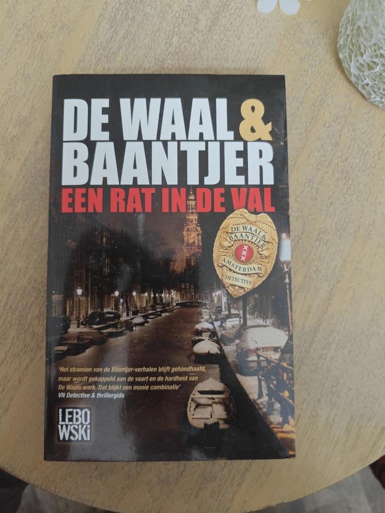 De Waal & Baantjer: Een Rat In De Val - Spannende Detective, Boeken, Detectives, Zo goed als nieuw, Ophalen of Verzenden