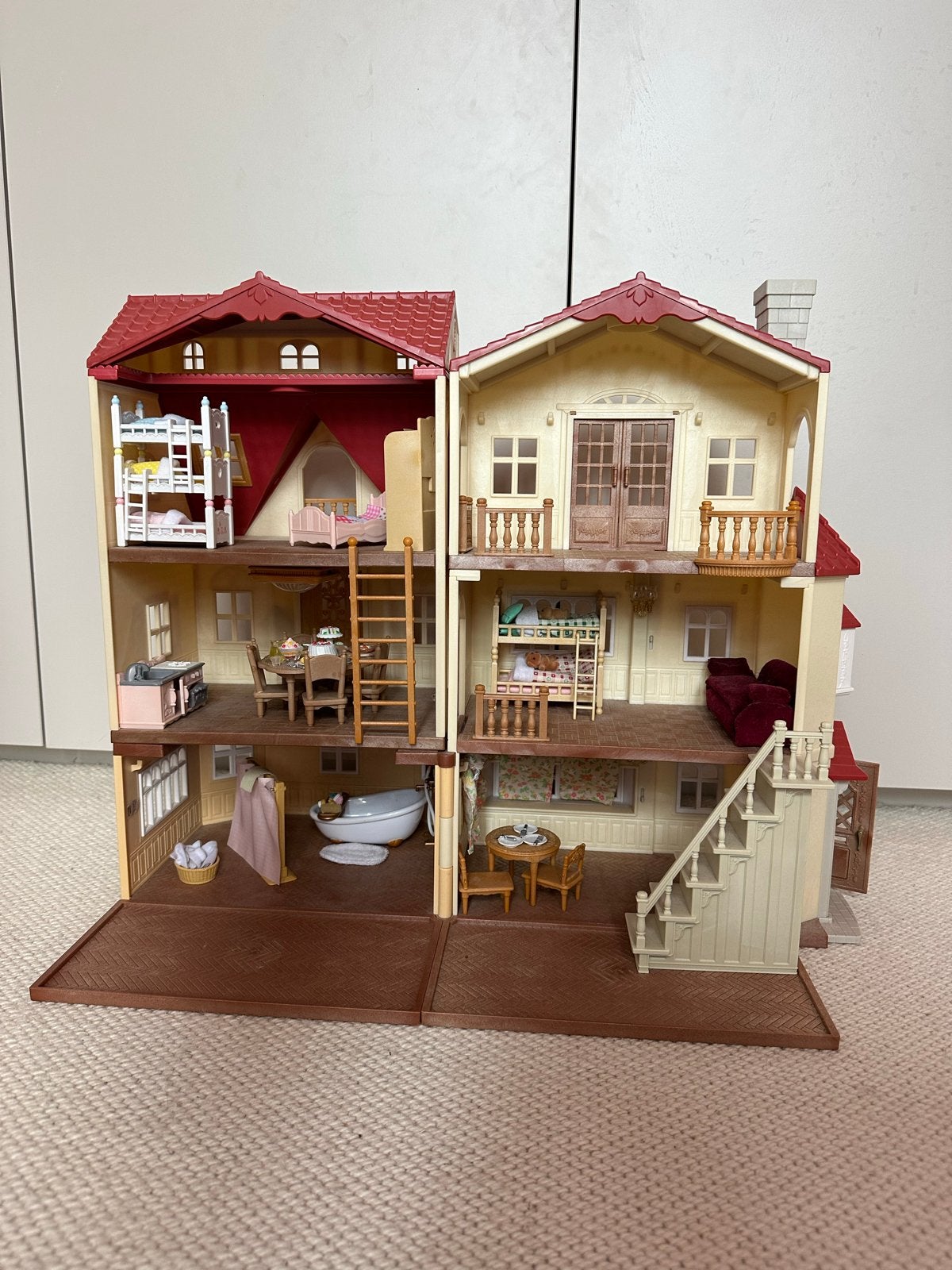 Sylvanian Families Het grote huis, startershuis en families, Ophalen of Verzenden, Gebruikt, Poppenhuis