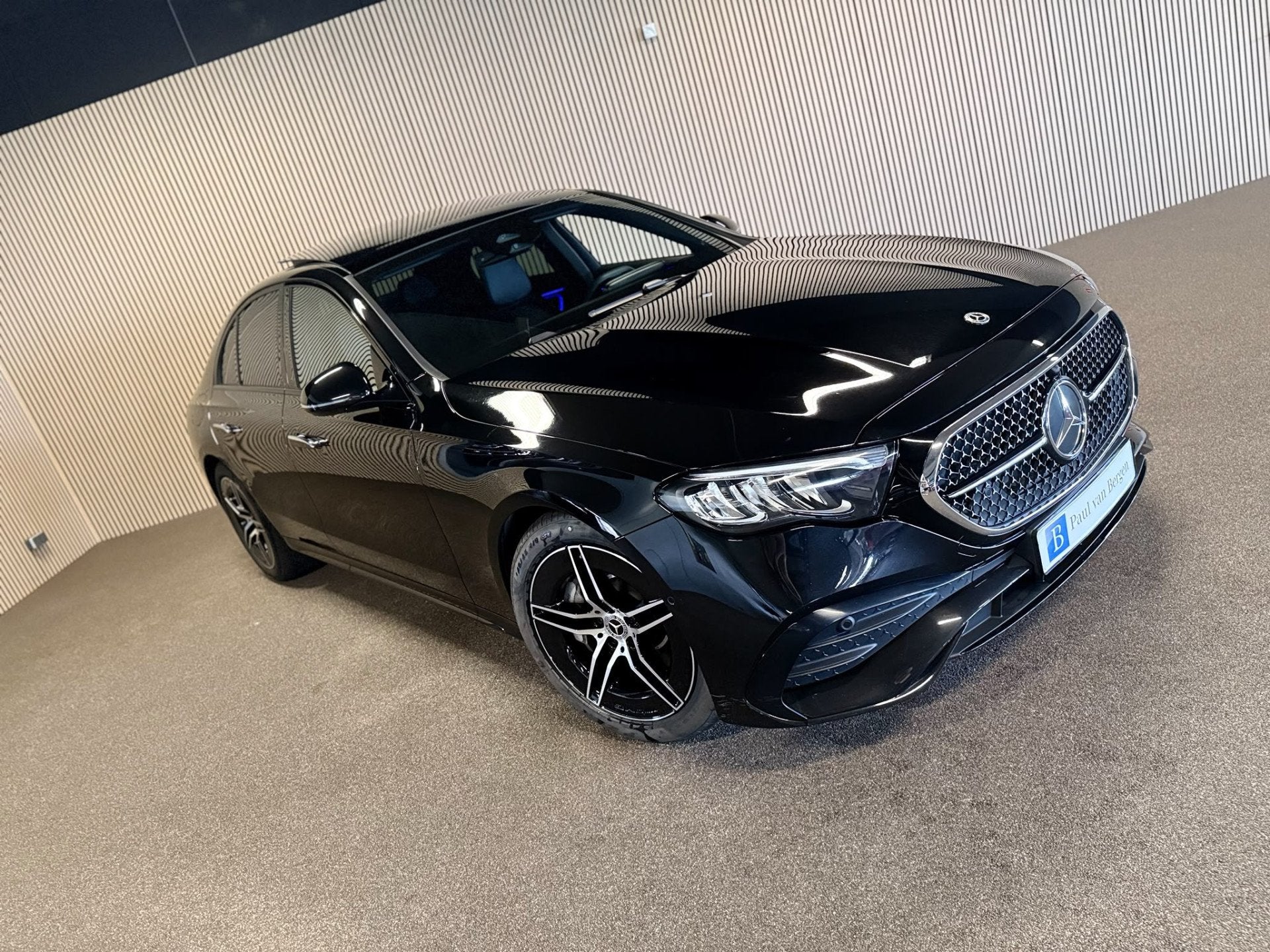 Mercedes-Benz E-Klasse 220D AMG STYLING-PANORAMADAK-NIGHT PA, Auto's, Gebruikt, Zwart, 4 cilinders, Zwart