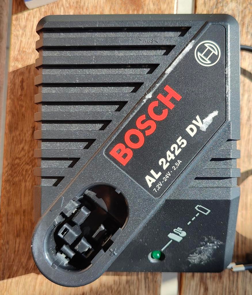 Bosch Acculader AL2425 7,2 - 24 Volt, Doe-het-zelf en Verbouw, Gereedschap | Machine-onderdelen en Toebehoren, Gebruikt, Ophalen of Verzenden